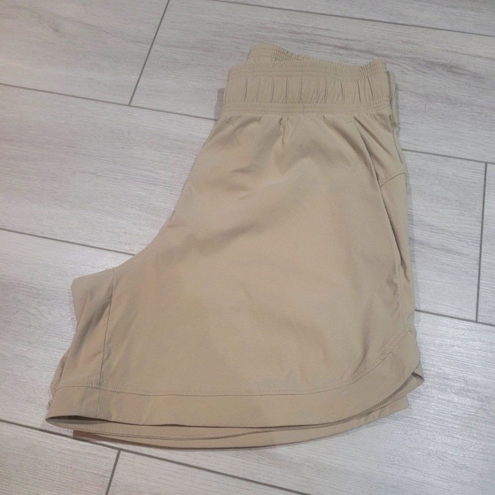 Tuff Athletics Women's Elastic Waist Shorts Size Small Tan Athleisure Casual